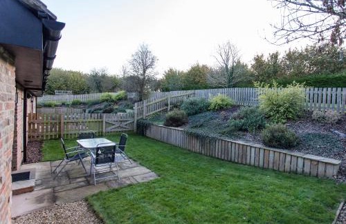 Wootton Bridge House | Ash Barn - Fernhill Farm