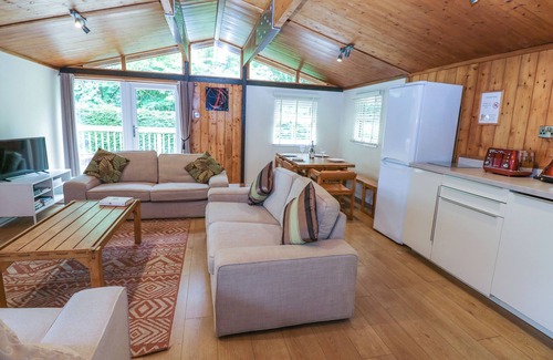 Lofthouse Cottage | ASH LODGE, pet friendly, with a garden in Masham