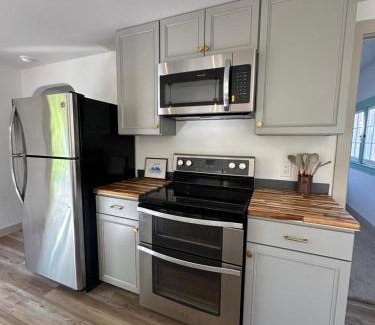 Ashland House | Ashland Bungalow downtown