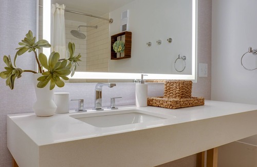 North Ocean City Hotel | Ashore Resort & Beach Club