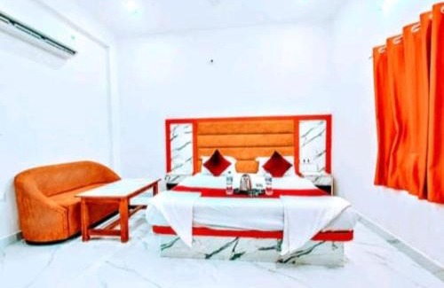 Faizabad Hotel | Ashram - Shri Ram Harshnam Ayodhya