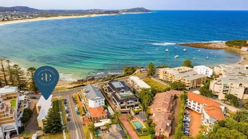 Terrigal House | Ashwood 100 Meters To Beach, Shops, Cafes Accom Holidays