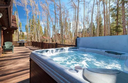 Breckenridge House | Aspen Lookout by Great Western Lodging