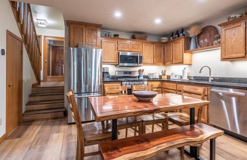 June Lake Condo | Aspen Meadows 10 -Beautifully Furnished