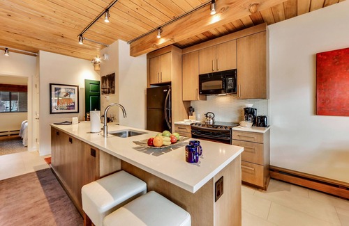 Downtown Apartment | Aspen Square Condominium Hotel
