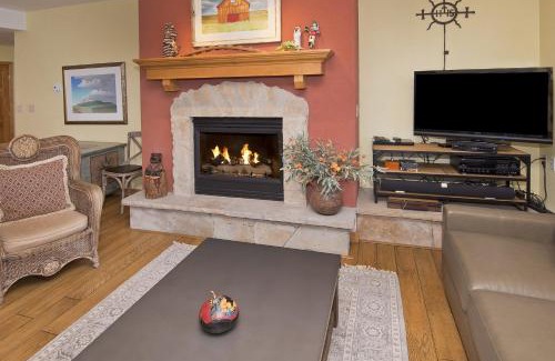 Edwards Apartment | Aspenwood Lodge #201 Condo