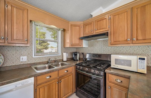 Assateague Pointe House | Assateague Pointe 2 br/1 ba 2 outdoor pools -WOC