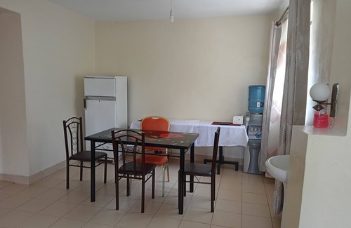 Naivasha House | Assiss place is in a serene and comfy place, next to the road.