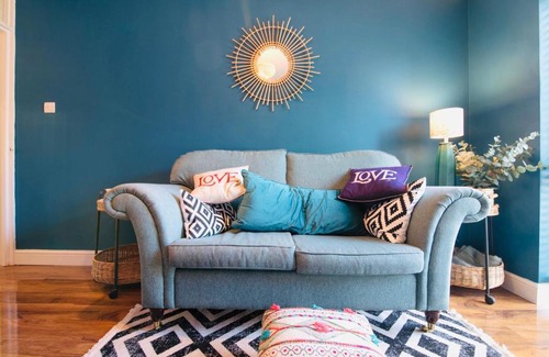 Windsor Apartment | Aston Henry James Stunning one bedroom apartment in Royal Windsor