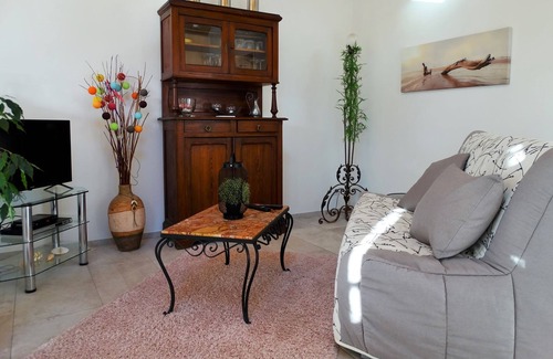 Saint-Hilaire-de-Riez House | At La Fradinière, pretty little vacation home & its 1850 m² garden