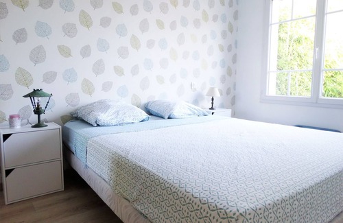 Saint-Hilaire-de-Riez House | At La Fradinière, pretty little vacation home & its 1850 m² garden
