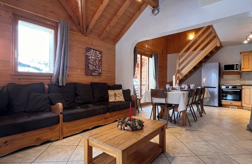Albiez-le-Vieux Apartment | At the foot of the ski slopes and shops, and lake (summer) ❤️