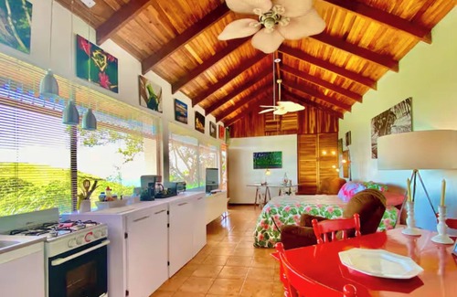 Escobal Hotel | Atenas Magic Mountain Views