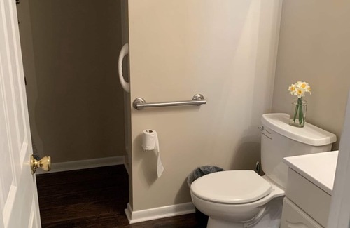 Sharpsburg Apartment | Athens County Getaway