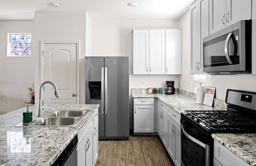 Goodyear House | AtHome+1 Ext Stay | Family Friendly 5BR | Pool!