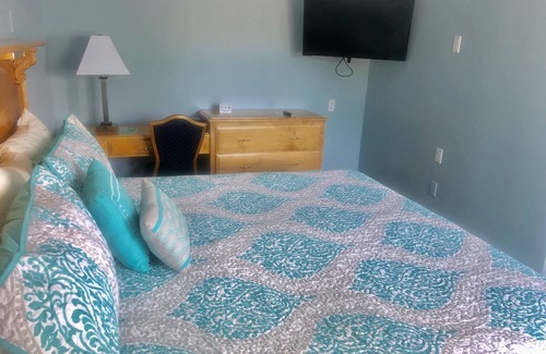 Narragansett Pier Hotel | Atlantic House
