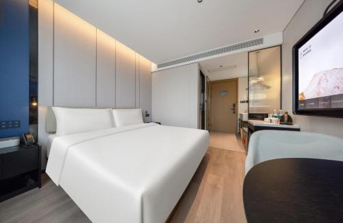 Downtown Beijing Hotel | Atour Hotel Beijing Temple of Heaven East Gate Longtan Park