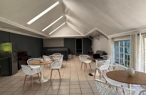 Garsfontein Bed & Breakfast | Atterbury Value Bed and Breakfast