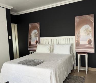 Garsfontein Bed & Breakfast | Atterbury Value Bed and Breakfast