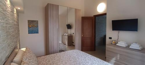 Intra Apartment | Attico VistaLago - Centro città Verbania