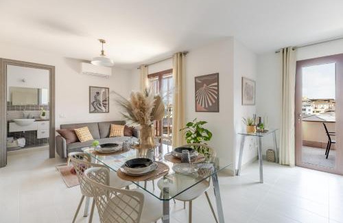 Oristano Apartment | Attico180 - Attico in centro con Terrazza - Wifi e Netflix
