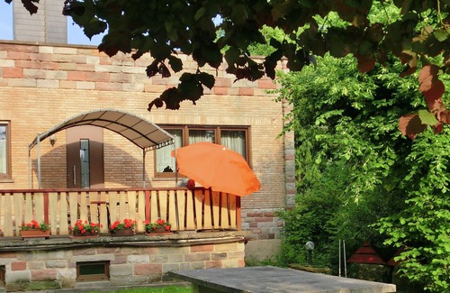 Seifertshausen House | Attractive Holiday Home in Rotenburg with Garden