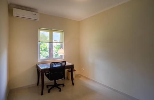 Willemstad House | Attractive villa in Jalousie resort with garden and pool communal