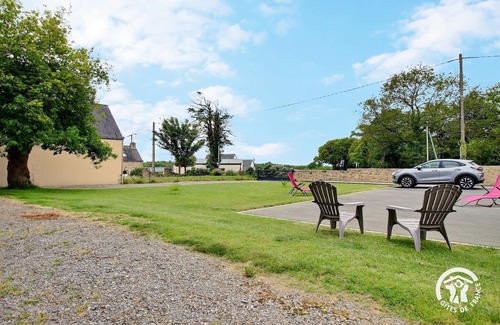 Questembert House | au Calme en Campagne, Proche de la Mer, Animaux Acceptés, Pétanque sur Place