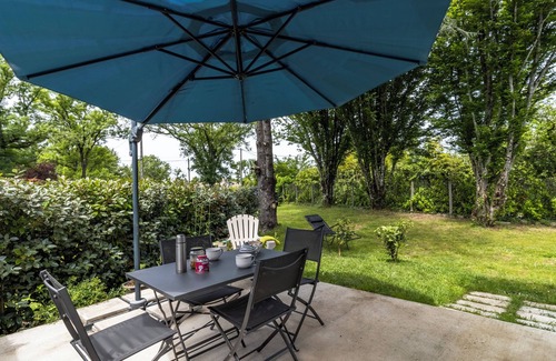 Vanxains House | Au Chant des Cigales – Haven of Peace with Large Garden in Périgord Vert
