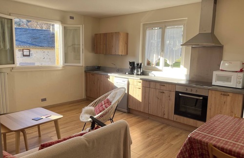 Saint-Nectaire Apartment | Au Coeur des Volcans, appartement lumineux et spacieux