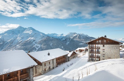 Les Eucherts Condo | Au pied des pistes | Piscine + balcon privé