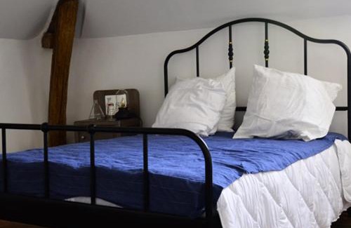 Saint-Aignan House | Au pied du château