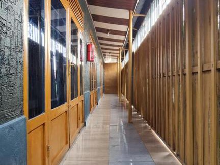 Kigali House | AUBERGE DE NYAMIRAMBO