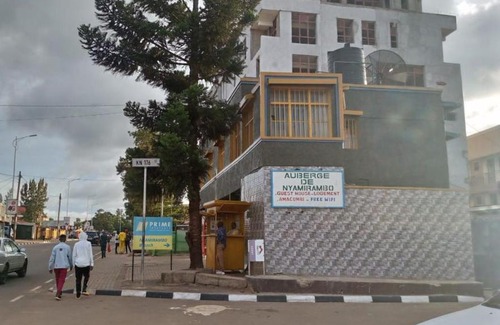 Kigali House | AUBERGE DE NYAMIRAMBO