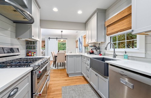 Auburn House | Auburn Gem w/Dreamy Backyard!