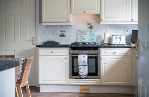 Manorbier House | Audreys - 3 Bed Holiday Home - Manorbier