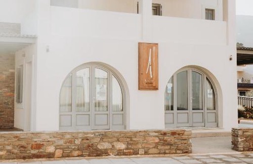 Ormos Korthiou Apartment | Augustis Suites