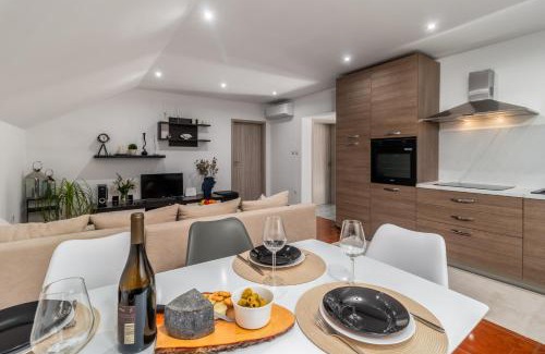 Sarsoni Apartment | Aura Apartment