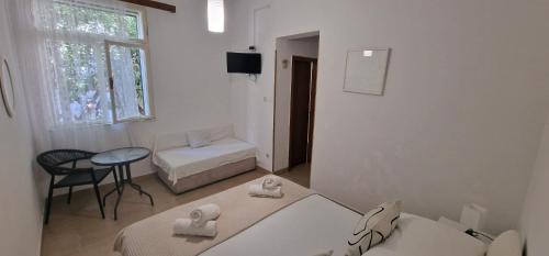 Brela House | Aurora Beachfront Luxury Rooms&Suites