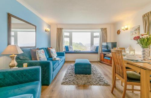 West Looe House | Aurora