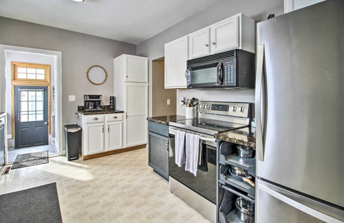 Aurora House | Aurora Outdoorsy Getaway w/Deck & Grill!