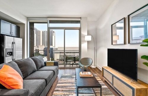 Waller Creek District Apartment | Austin Stylish 1BD 1BA Apartment