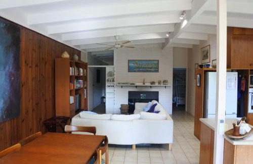 Broulee House | Australian Beach and Sea Haven managed by Batemans Bay Accom
