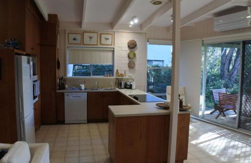 Broulee House | Australian Beach and Sea Haven managed by Batemans Bay Accom