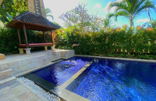 Berawa Villa | Authentic Bali Villa with Beautiful Rice-Field Views