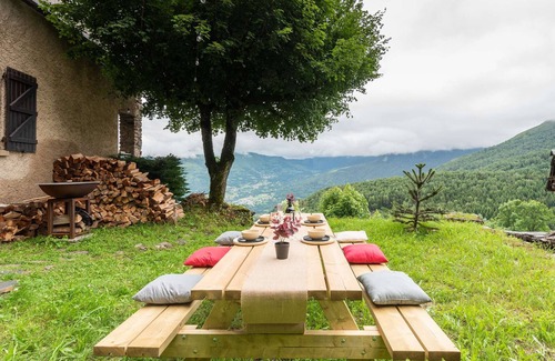 Saint-Lary-Soulan Ski Chalet | Authentic chalet in Soulan - Modern comfort, fireplace, brazier and stunning views