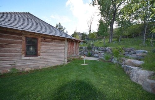 Miner Apartment | Authentic Custom Cabin, 17 miles from Yellowstone National Park