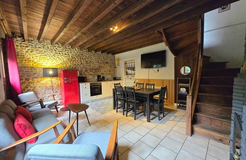 Maheru House | Authentic Normandy & large plot