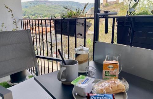 Foix Apartment | AUX 4 LOGIS - Studio Le Roof - Une vue splendide - Petit déjeuner offert 1ère nuit