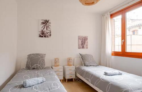 Quartier Administrations Apartment | Aux Arènes, 30m des Arènes, Balcon, Clim
